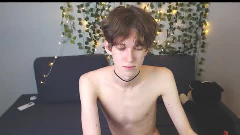 Snapshot of kaislutx chatting on 09.12.25 slutkai online show from 09.12.25