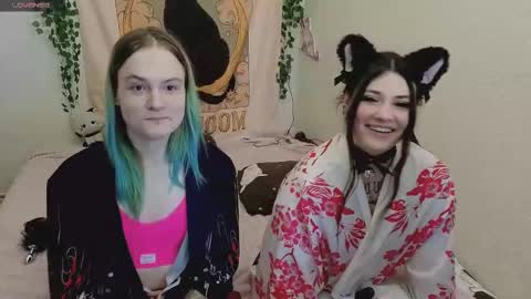 Snapshot of kaisythesmall chatting on 10.21.25 Kessy online show from 10.21.25