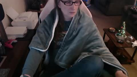 Snapshot of kait331 chatting on 12.19.25 Camprincess331 online show from 12.19.25