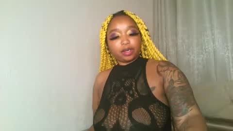 Snapshot of kakey_love chatting on 12.31.24 kakey love online show from 12.31.24