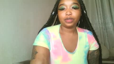 Snapshot of kakey_love chatting on 01.19.25 kakey love online show from 01.19.25