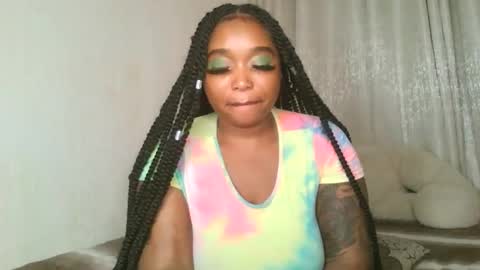 Snapshot of kakey_love chatting on 01.19.25 kakey love online show from 01.19.25