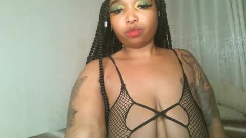 Snapshot of kakey_love chatting on 01.21.25 kakey love online show from 01.21.25