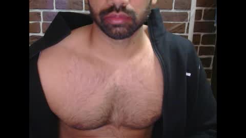 Vicky online show from 12.28.24