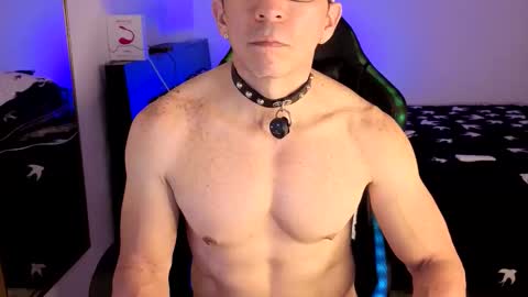 Snapshot of kale_19 chatting on 12.02.25 Kale online show from 12.02.25