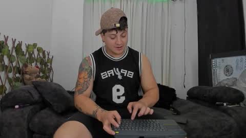 Kaledd musclees room Master online show from 10.22.25