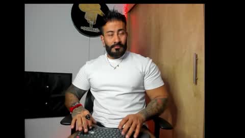 Snapshot of kaleth_price chatting on 11.20.25 Kaleth Price online show from 11.20.25