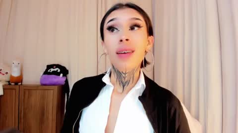 Snapshot of kali_ka chatting on 01.07.25 Kali Ka Please help me with your thumbs up its important dont forget my birthday on October 26 online show from 01.07.25