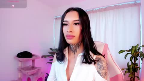 Snapshot of kali_ka chatting on 02.12.25 Kali Ka Please help me with your thumbs up its important dont forget my birthday on October 26 online show from 02.12.25