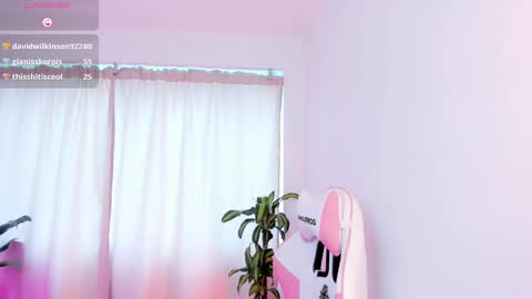 Snapshot of kali_ka chatting on 02.12.25 Kali Ka Please help me with your thumbs up its important dont forget my birthday on October 26 online show from 02.12.25