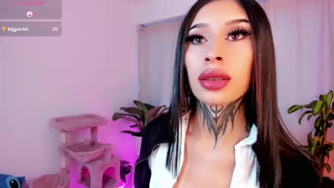 Snapshot of kali_ka chatting on 02.14.25 Kali Ka Please help me with your thumbs up its important dont forget my birthday on October 26 online show from 02.14.25