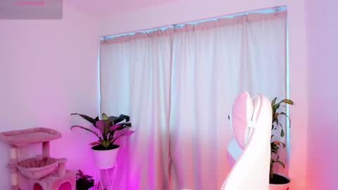 Snapshot of kali_ka chatting on 02.21.25 Kali Ka Please help me with your thumbs up its important dont forget my birthday on October 26 online show from 02.21.25