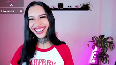 Snapshot of kali_ka chatting on 09.18.25 Kali Ka Please help me with your thumbs up its important dont forget my birthday on October 26 online show from 09.18.25