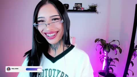 Snapshot of kali_ka chatting on 10.23.25 Kali Ka Please help me with your thumbs up its important dont forget my birthday on October 26 online show from 10.23.25