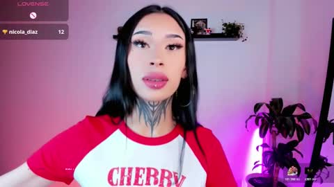 Snapshot of kali_ka chatting on 11.21.25 Kali Ka Please help me with your thumbs up its important dont forget my birthday on October 26 online show from 11.21.25