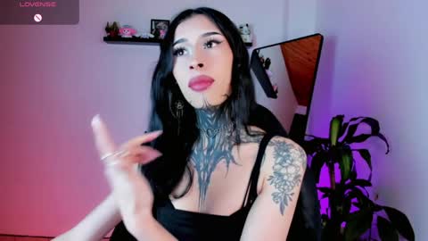Snapshot of kali_ka chatting on 06.07.26 Kali Ka Please help me with your thumbs up its important dont forget my birthday on October 26 online show from 06.07.26
