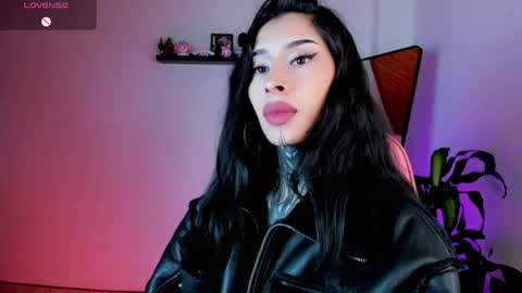 Snapshot of kali_ka chatting on 06.08.26 Kali Ka Please help me with your thumbs up its important dont forget my birthday on October 26 online show from 06.08.26
