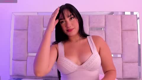 Snapshot of kalisweet_ chatting on 04.13.26 Kali online show from 04.13.26