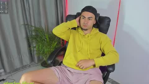 Snapshot of kalivan_voinesscu chatting on 11.26.25 K A L I online show from 11.26.25