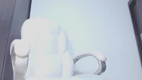 Snapshot of kally_higgins chatting on 11.07.25 Hannah online show from 11.07.25