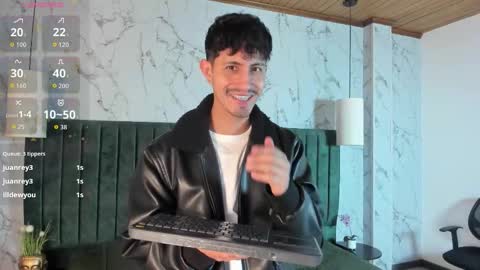 Snapshot of kamal_wolff chatting on 02.04.26 jhon online show from 02.04.26