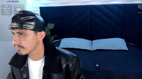 Snapshot of kamal_wolff chatting on 02.10.26 jhon online show from 02.10.26