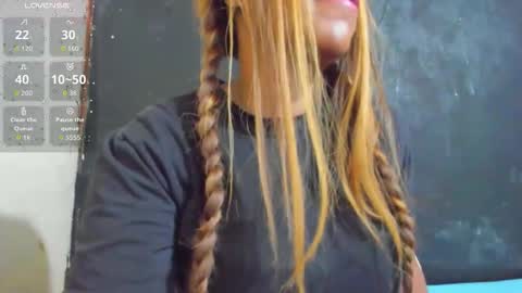 Snapshot of kamariafyre chatting on 12.03.25 Kamaria Fyre online show from 12.03.25