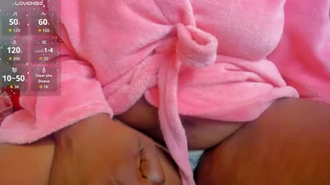 Snapshot of kamariafyre chatting on 07.20.26 Kamaria Fyre online show from 07.20.26
