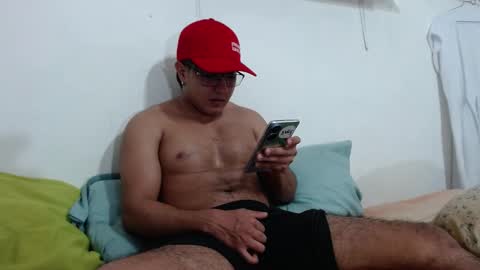 Snapshot of kamenov07 chatting on 01.04.25 kamenov07 online show from 01.04.25