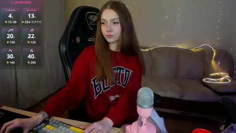 Snapshot of kami_mur chatting on 10.06.25 Kami mur online show from 10.06.25