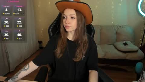 Snapshot of kami_mur chatting on 12.16.25 Kami mur online show from 12.16.25