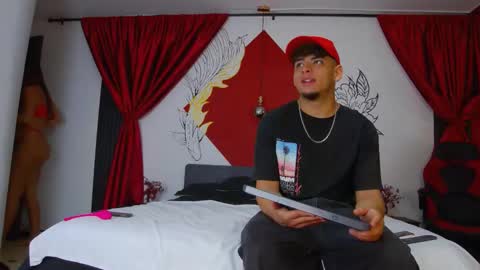 Snapshot of kamie_sebasdolce chatting on 12.16.25 Kamie Sebas Dolce online show from 12.16.25