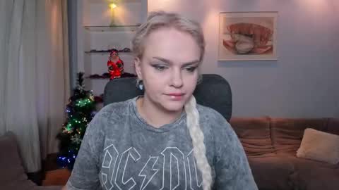 Camila online show from 12.23.25