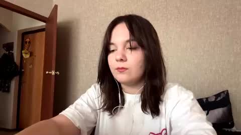Snapshot of kamilahficorilli chatting on 07.18.26 Kamilla online show from 07.18.26