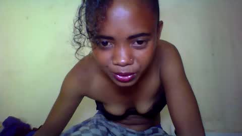 Snapshot of kamillah69 chatting on 11.07.25 kamillah69 online show from 11.07.25