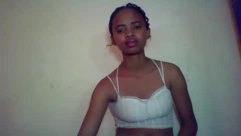 kamillah69 online show from 11.14.25