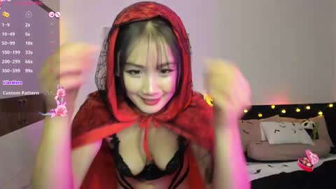 Snapshot of kamyelia chatting on 10.23.25 Kamy THX for THUMBS UP online show from 10.23.25