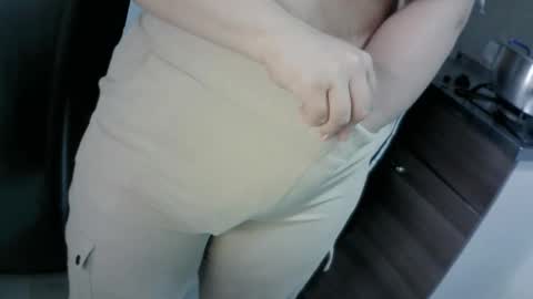 Snapshot of kandy_couple chatting on 02.22.26 Vanessa and Kevin online show from 02.22.26