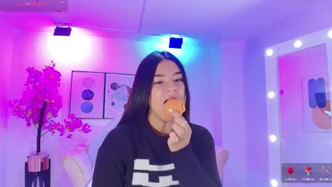 Snapshot of kaori_ayu chatting on 10.08.25 Kaori online show from 10.08.25