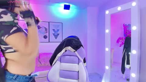 Snapshot of kaori_ayu chatting on 10.10.25 Kaori online show from 10.10.25