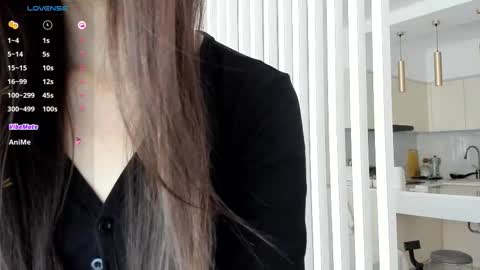 Snapshot of kaori_me chatting on 11.18.25 Dju online show from 11.18.25