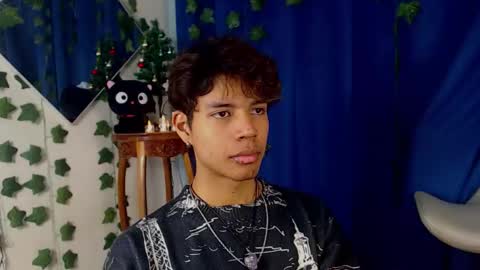 Snapshot of kaorimatsui_ chatting on 11.26.25 Kaori Matsui online show from 11.26.25