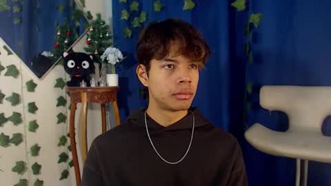 Snapshot of kaorimatsui_ chatting on 12.04.25 Kaori Matsui online show from 12.04.25