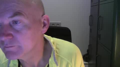 Snapshot of kapitein_rob chatting on 12.02.24 Robbie online show from 12.02.24