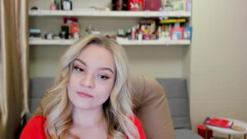 Snapshot of kara_smith_ chatting on 02.06.26 Kara. Off from 15th till 24th of December online show from 02.06.26