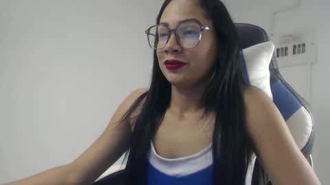 Snapshot of kardycherry chatting on 01.11.26 Kardy online show from 01.11.26