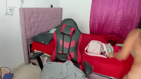 Snapshot of karen_josy chatting on 01.18.26 karen_josy online show from 01.18.26