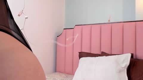 Karen online show from 12.22.25