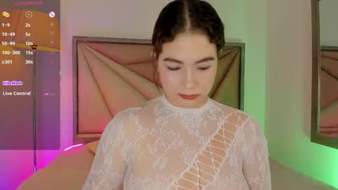 Snapshot of karenpautt chatting on 10.15.25 Karen online show from 10.15.25