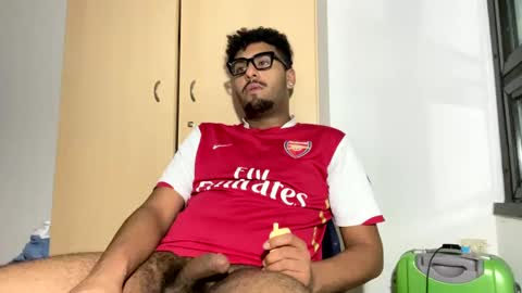 Snapshot of karim03larbi chatting on 01.20.25 karim03larbi online show from 01.20.25